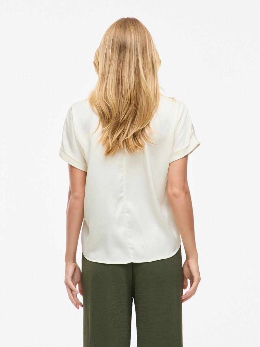 CHEMISE MANCHES COURTES